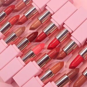 LC HIGH PIGMENT Bullet Lipstick With Built-In Mirror 10 SHADES TO SELECT FROM